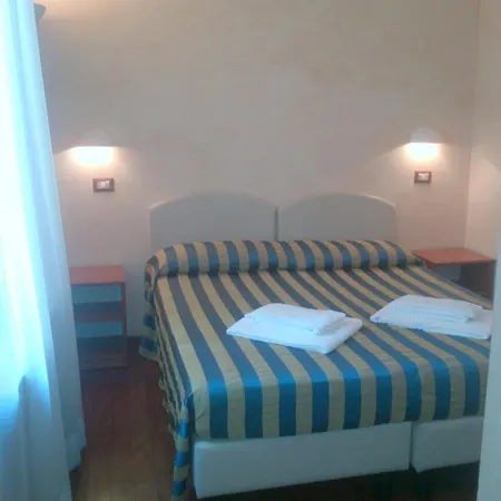 Ottaviano Vatican Luxury فندق مبيت وإفطار